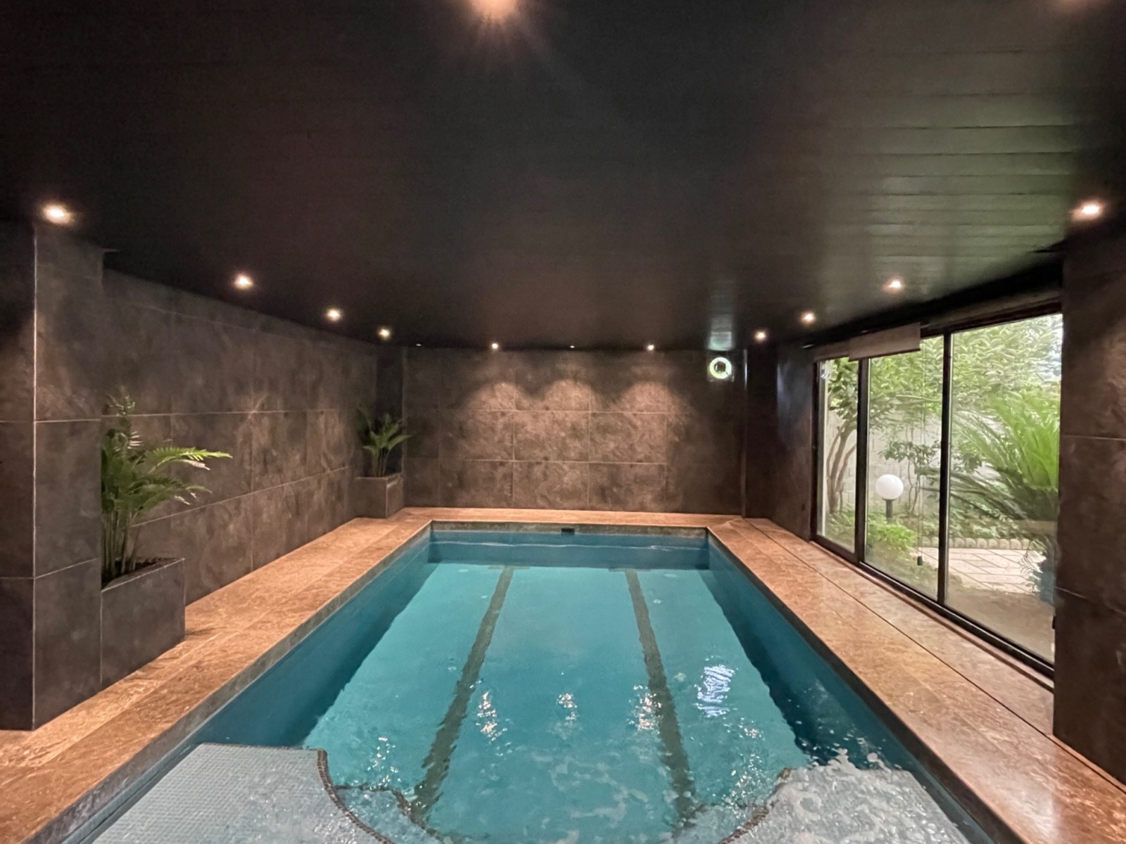 استخر استخر