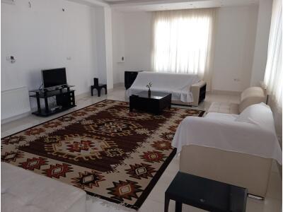 واحد دو خوابه و مبله با نورگیر عالی