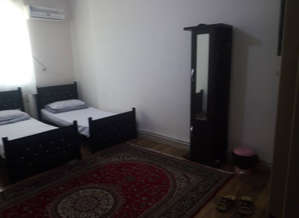 داخل "اتاق سه تخته (1)" داخل "اتاق سه تخته (1)"