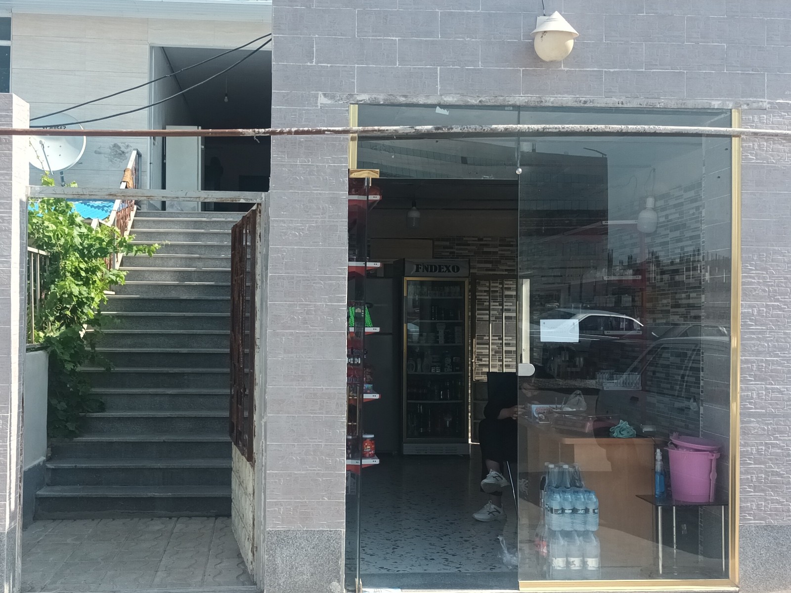 نمای بیرونی ساختمان نمای بیرونی ساختمان