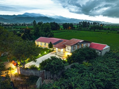 ویلای چهار خوابه استخردار با جکوزی