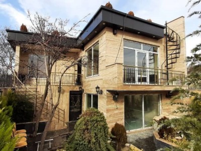 ویلای دو طبقه با استخر سرپوشیده آبسرد