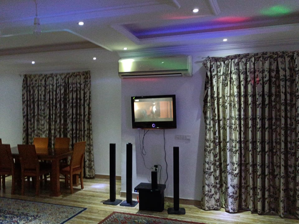 اتاق پذیرایی