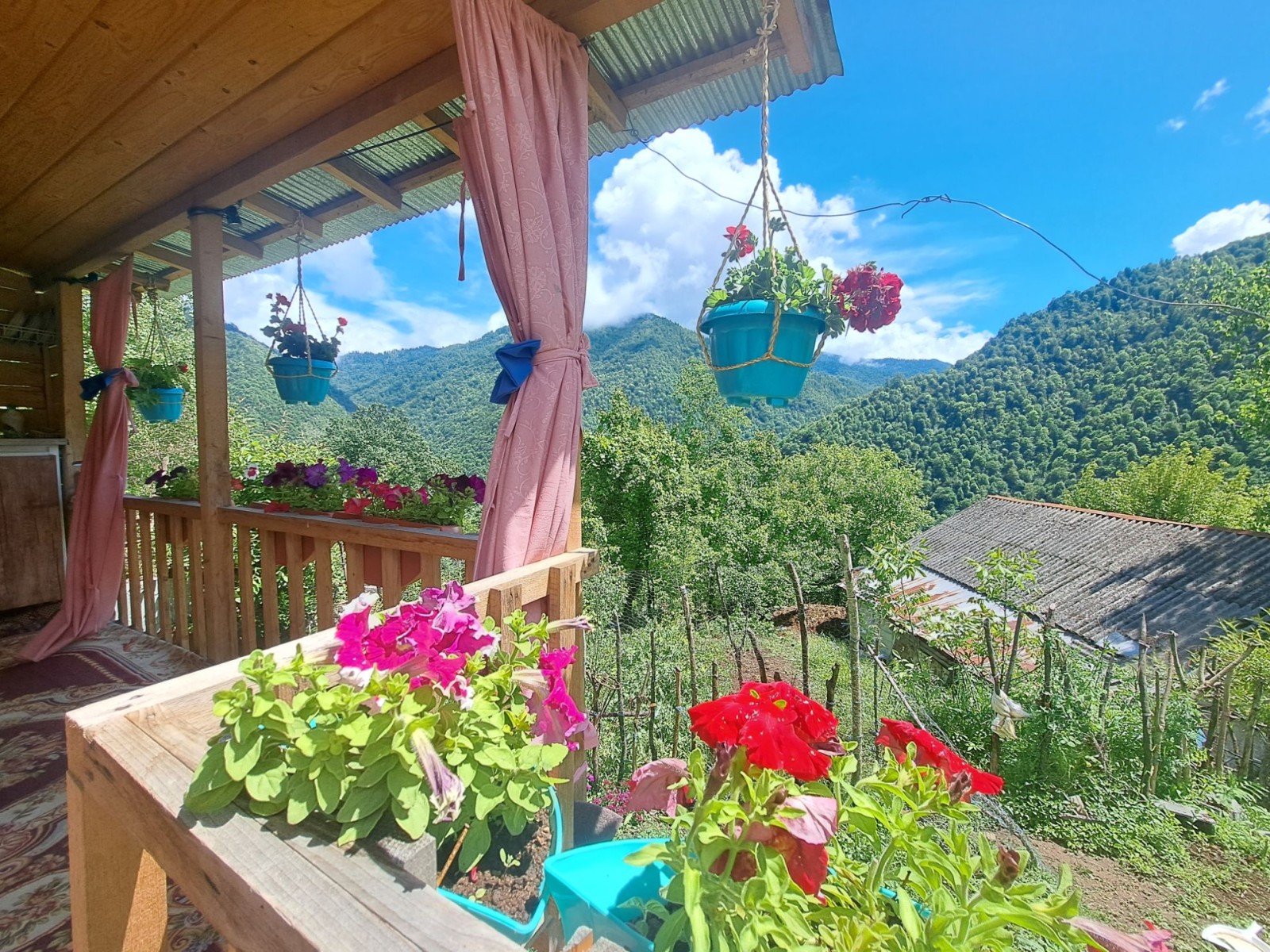 نمای بیرونی ساختمان نمای بیرونی ساختمان