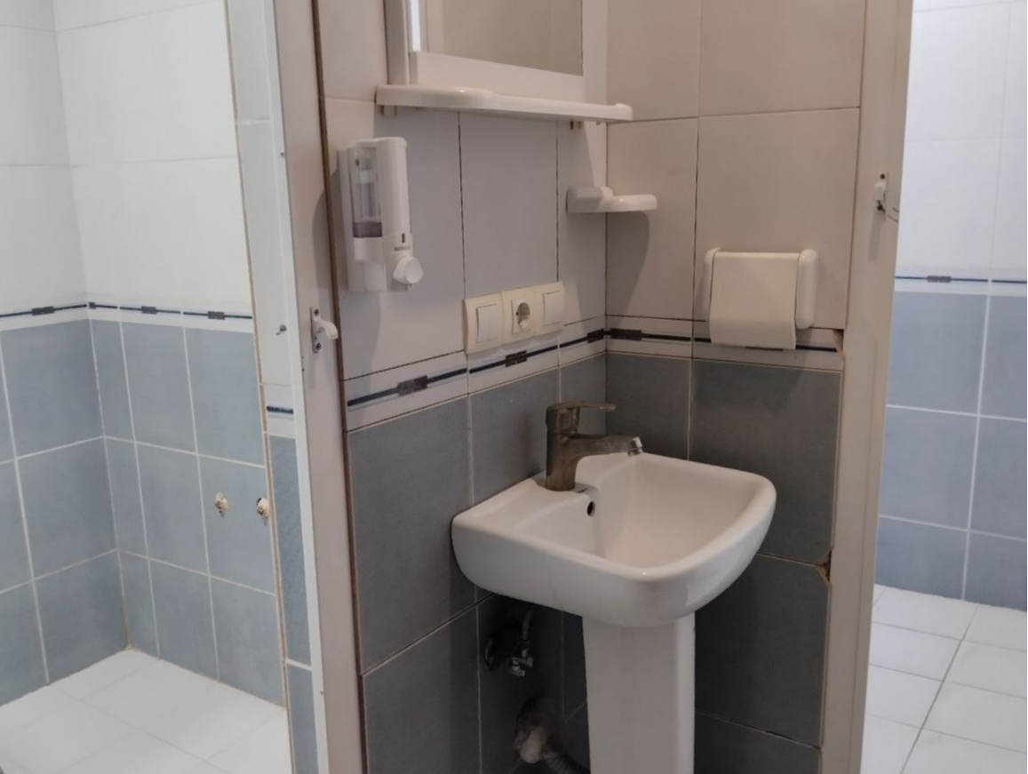 سرویس بهداشتی و حمام