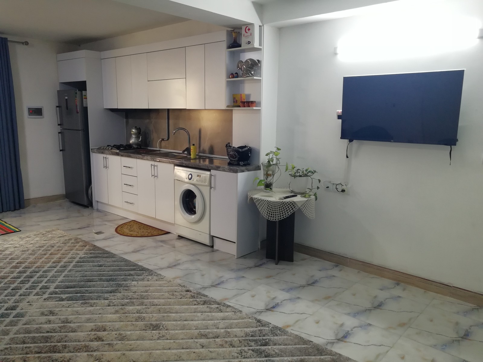 پذیرایی و آشپرخانه پذیرایی و آشپرخانه