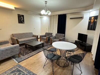 آپارتمان چسبیده به بازار مروارید دوخوابه واحد 2 آپارتمان چسبیده به بازار مروارید دوخوابه واحد 2