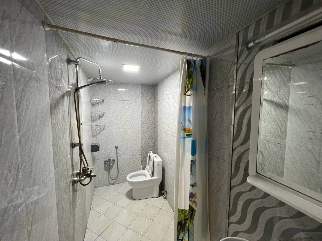 سرویس بهداشتی و حمام