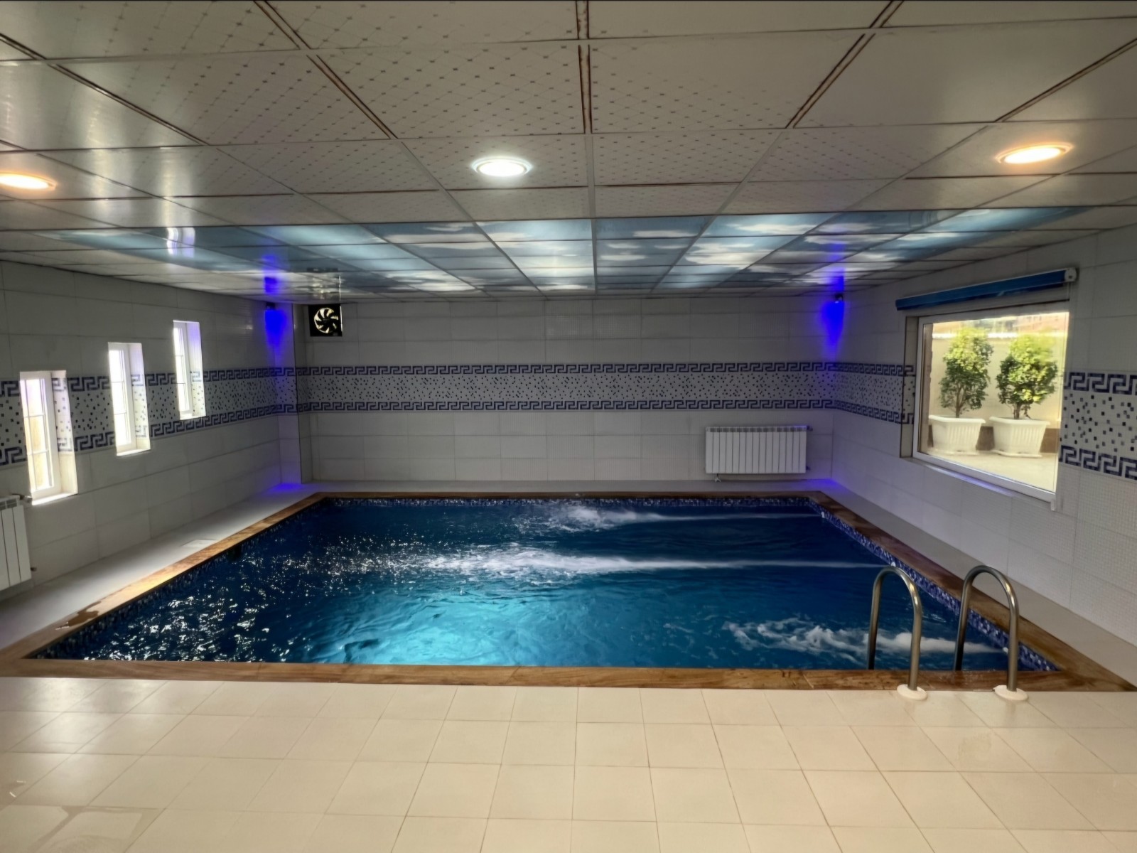 استخر استخر