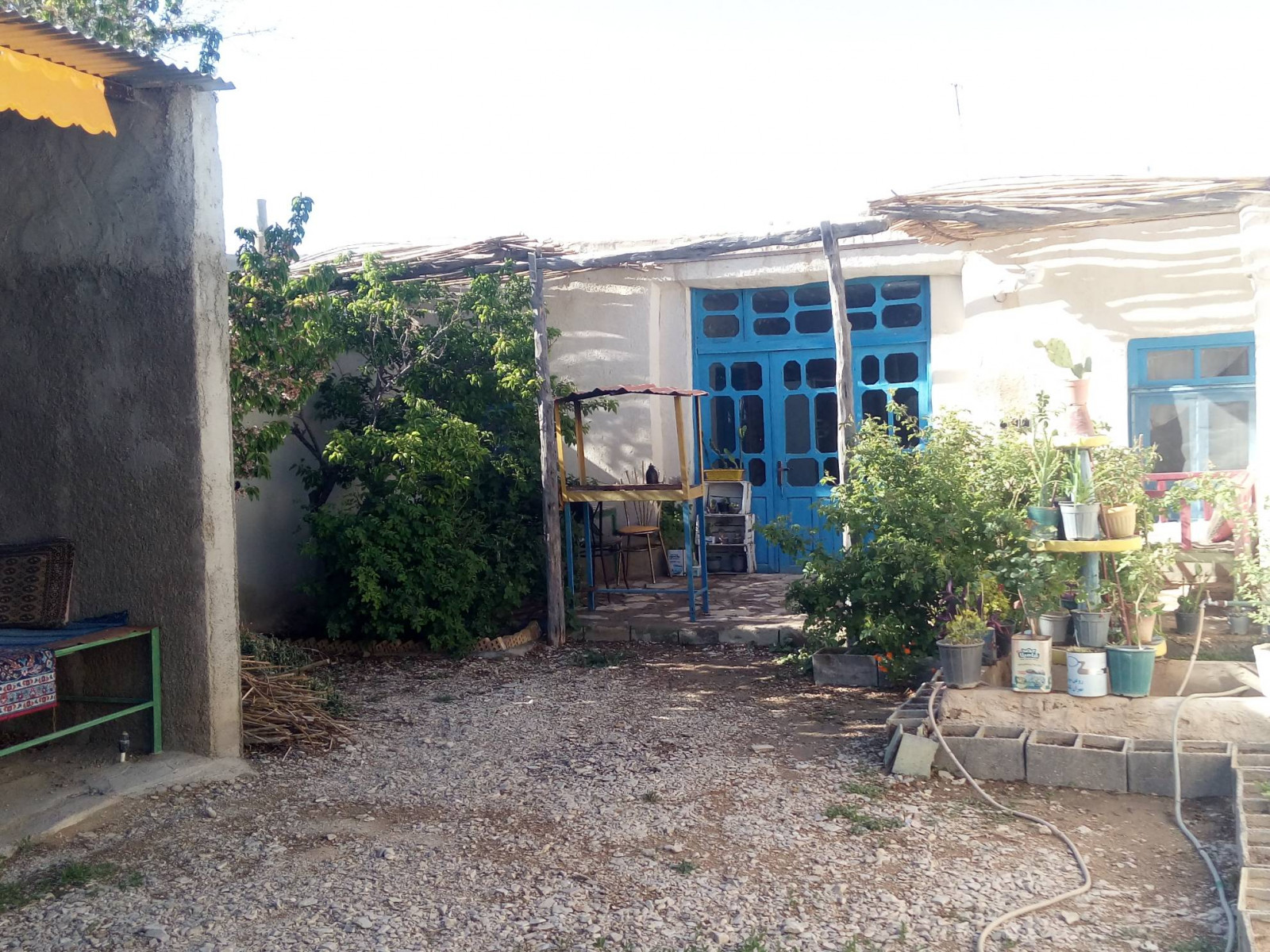 نمای بیرونی ساختمان