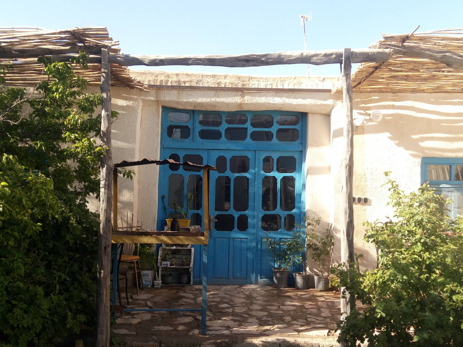 نمای بیرونی ساختمان