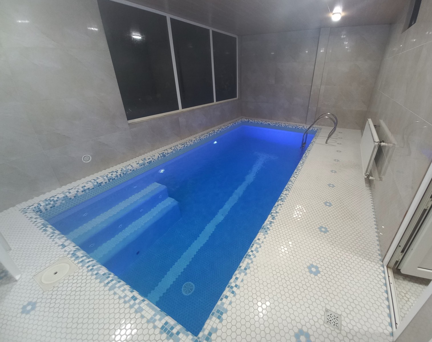 استخر استخر