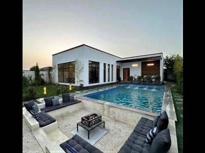 ویلای مدرن سه خوابه با استخر روبازآب گرم و آتشکده