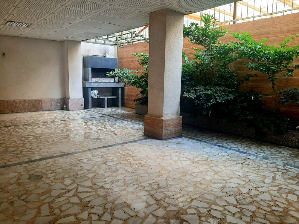 حیاط