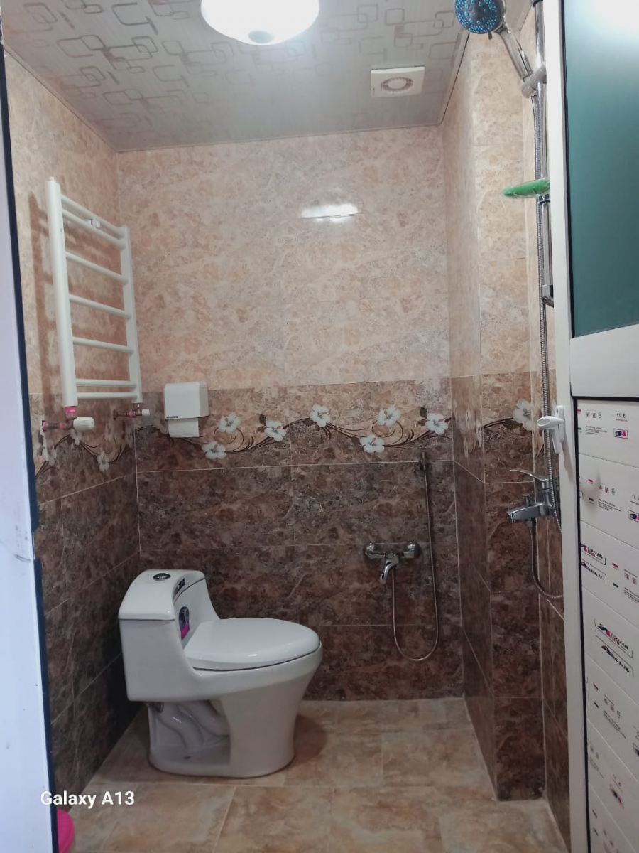 سرویس بهداشتی و حمام داخل واحد