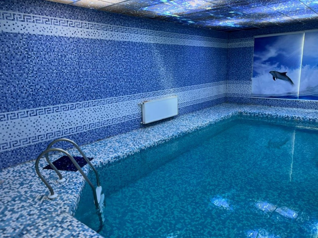 استخر استخر