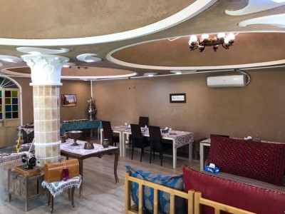 مجموعه اقامتی خانه‌‌پدری "اتاق سقف چوبی (1)"
