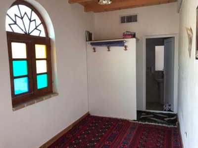 مجموعه اقامتی خانه‌‌پدری "اتاق سقف چوبی (4)"