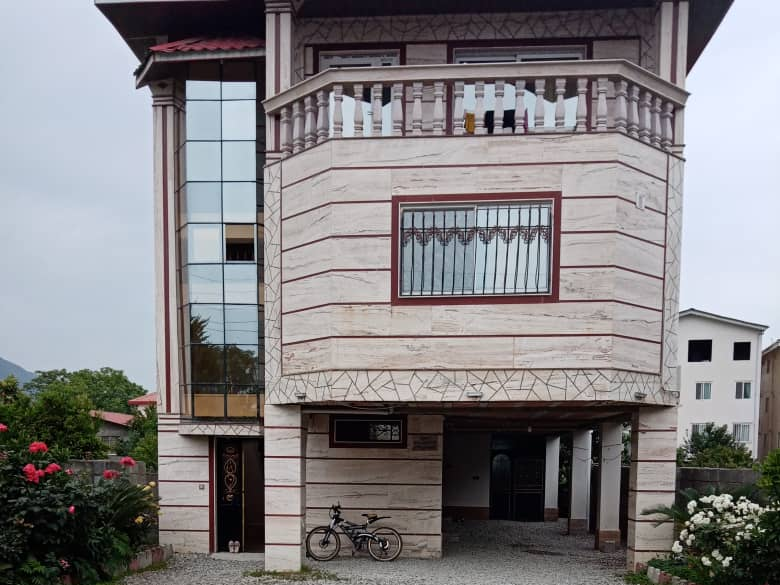 نمای بیرونی ساختمان