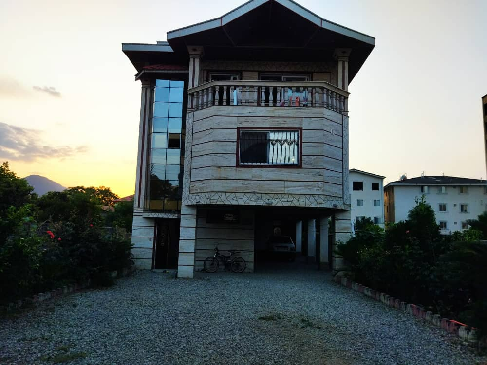 نمای بیرونی ساختمان