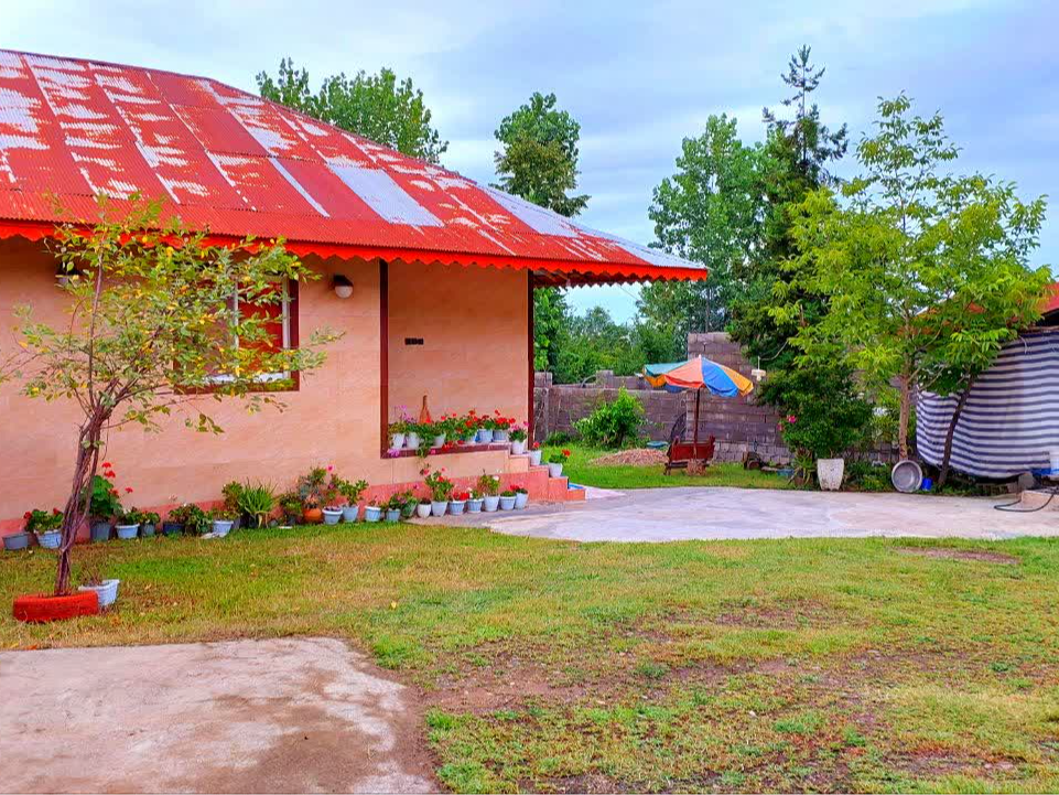 نمای بیرونی ساختمان