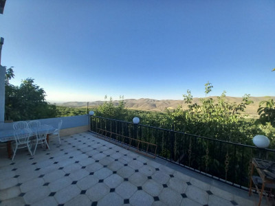 واحد ویلایی دوبلکس در ۱۷کیلومتری همدان