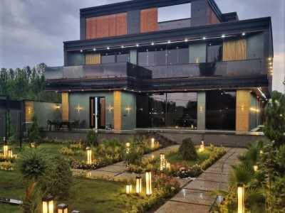 عمارت مدرن دوبلکس چهارخوابه با استخر سرپوشیده