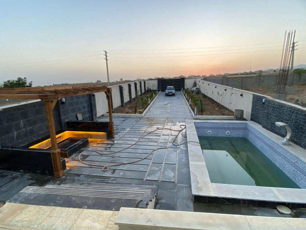 حیاط