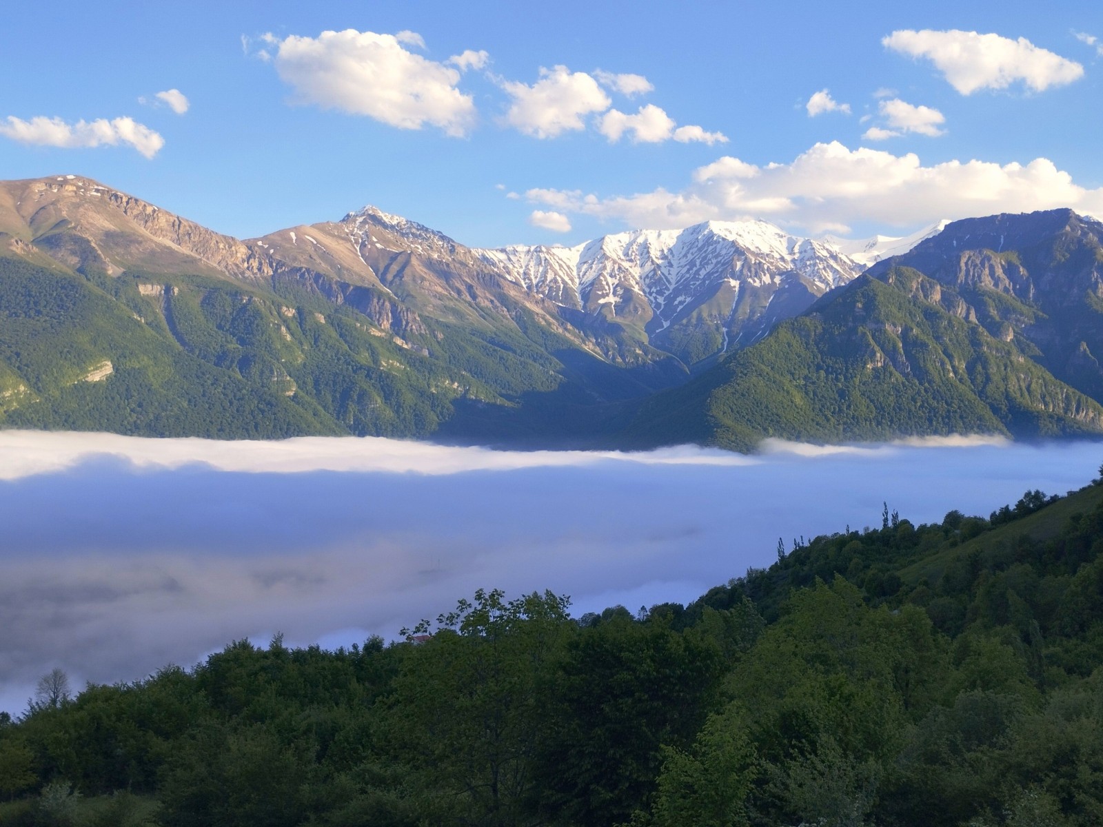 نمای بیرونی ساختمان نمای بیرونی ساختمان