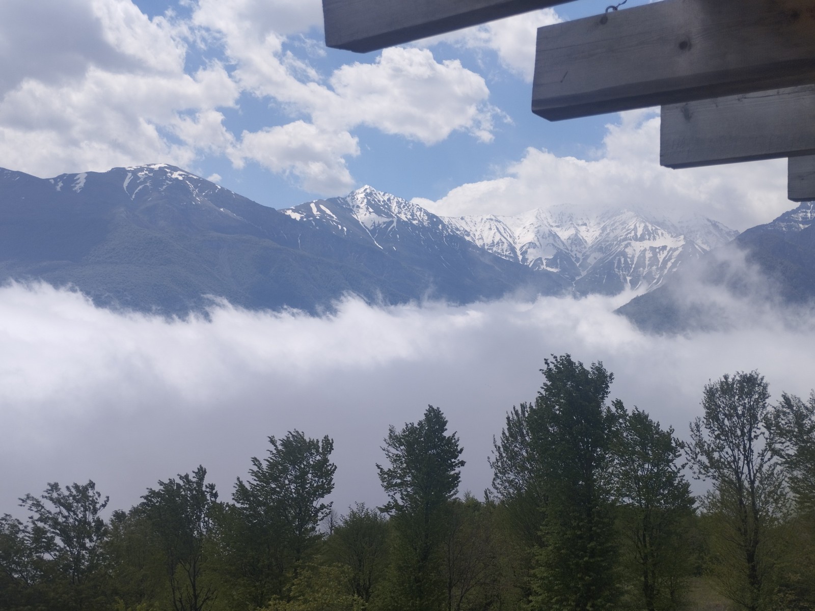 نمای بیرونی ساختمان نمای بیرونی ساختمان