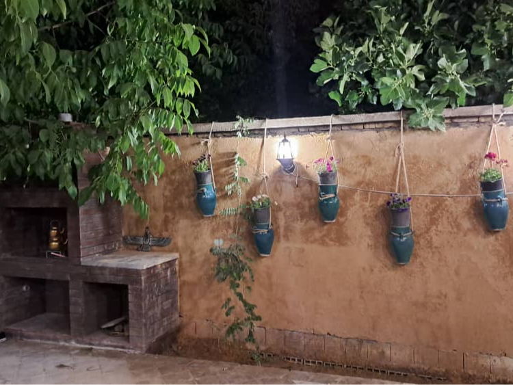 نمای بیرونی ساختمان
