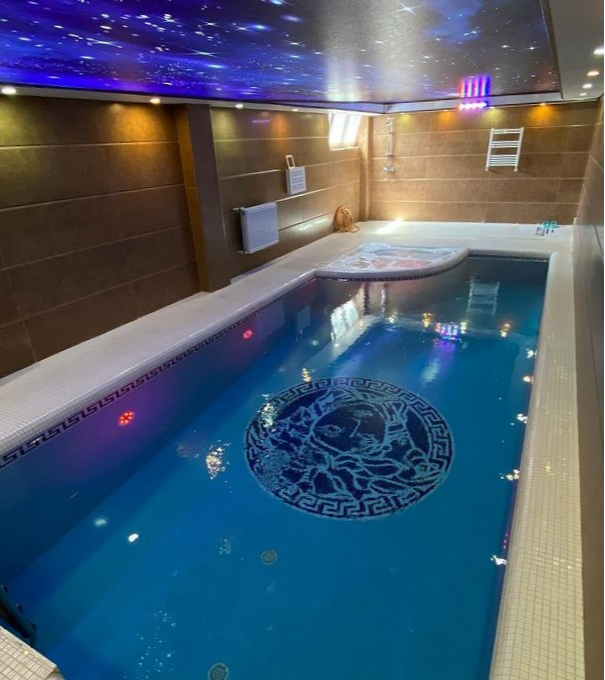 استخر استخر