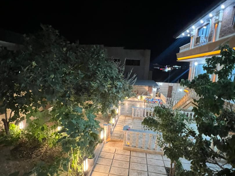 نمای بیرونی ساختمان