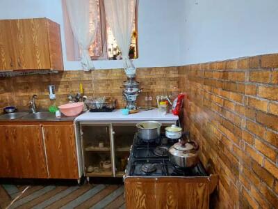 اقامتگاه بومگردی چهار خوابه در منطقه ای معتدل