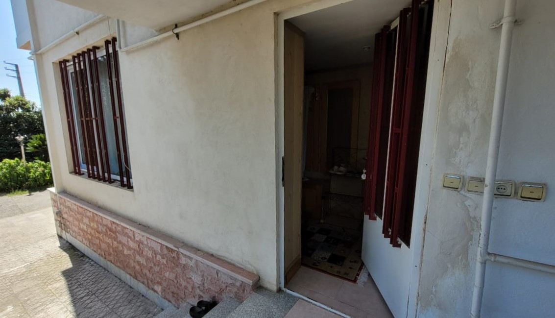 درب ورودی واحد