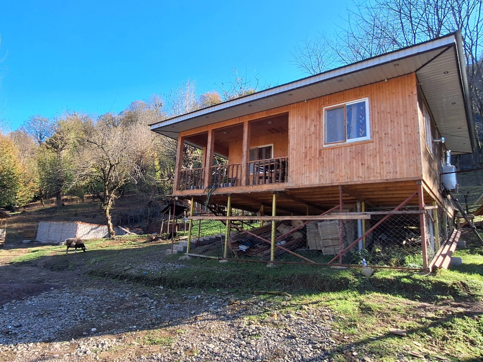 نمای بیرونی ساختمان