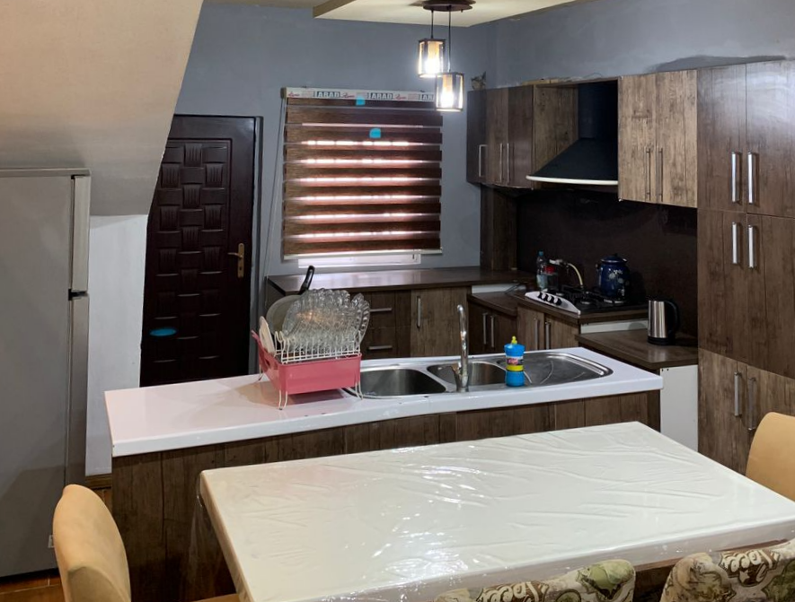 آشپزخانه طبقه همکف