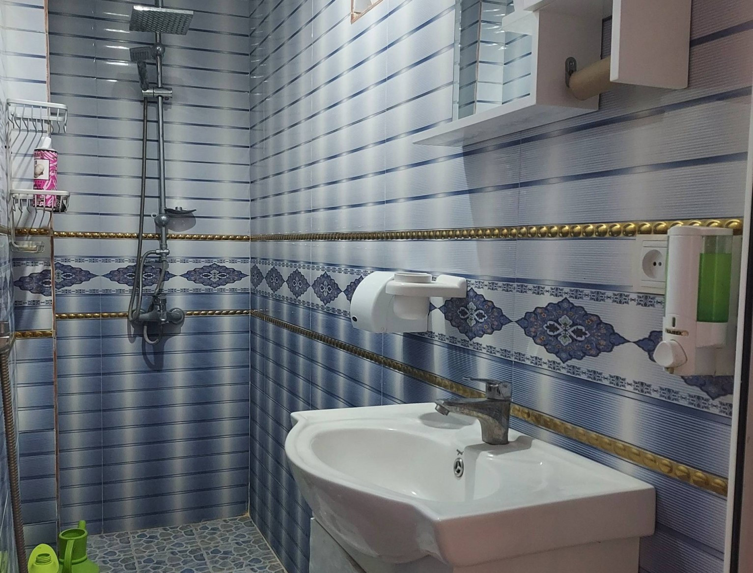 سرویس بهداشتی و حمام اتاق خواب