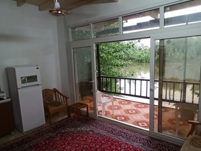 کلبه چوبی و دوبلکس عسل