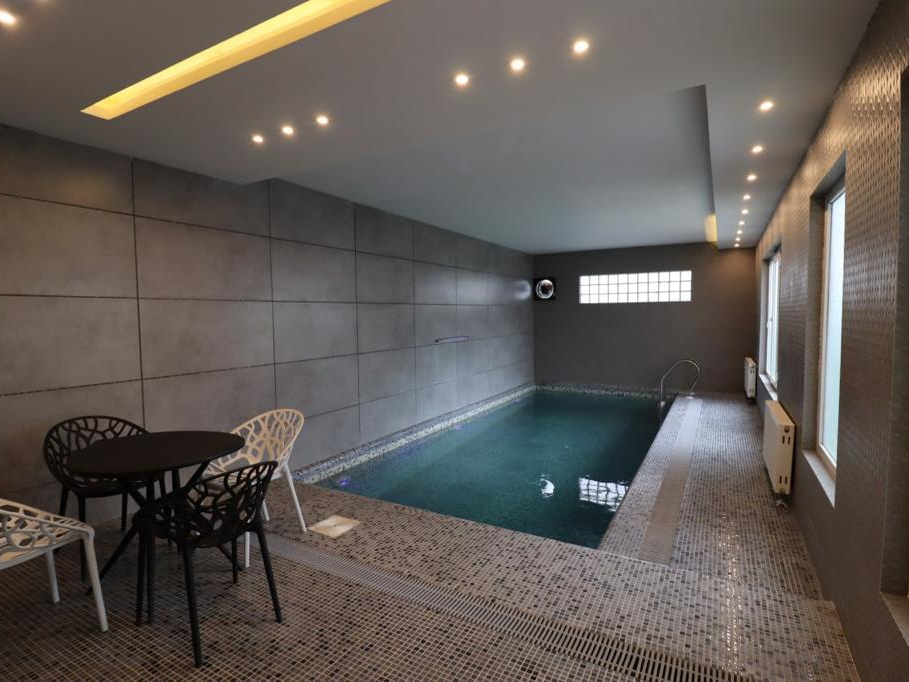 استخر استخر