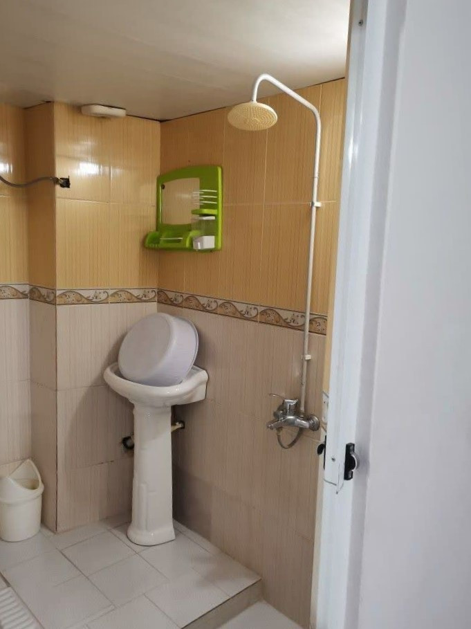 سرویس بهداشتی و حمام