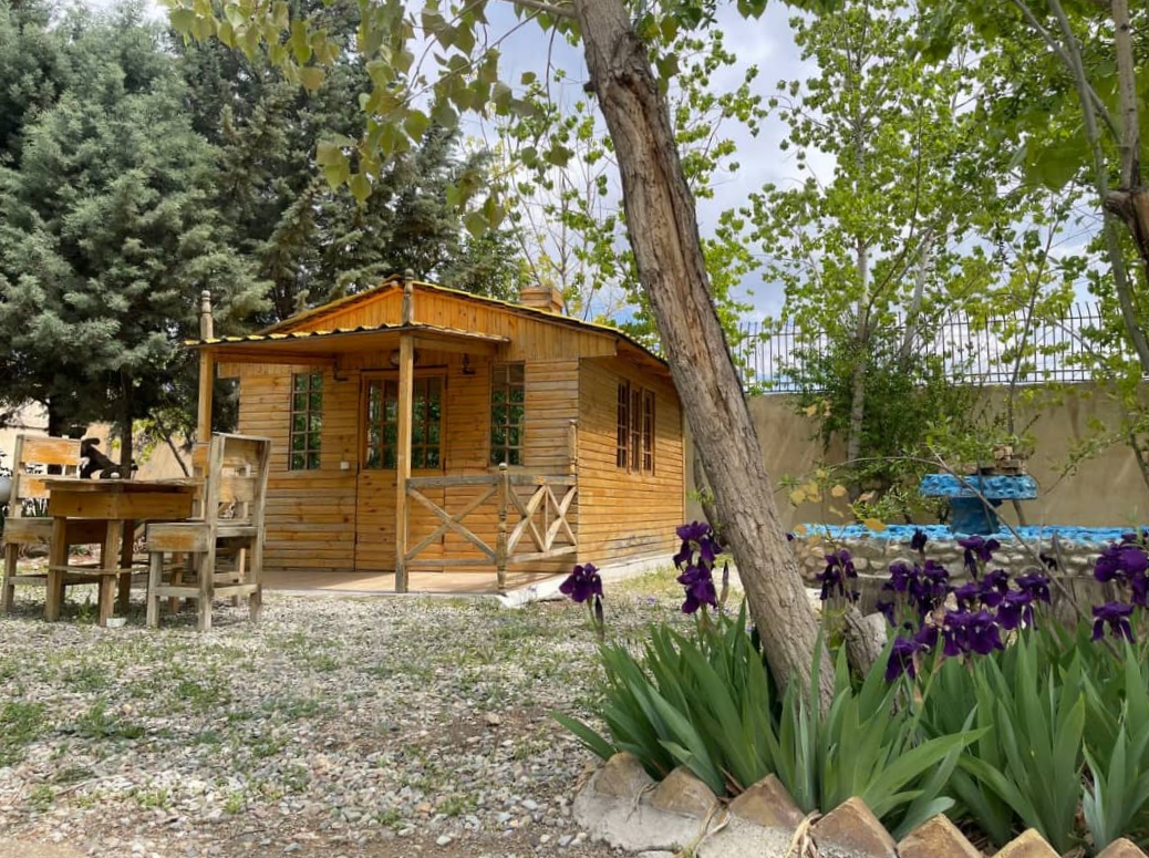 کلبه چوبی کلبه چوبی