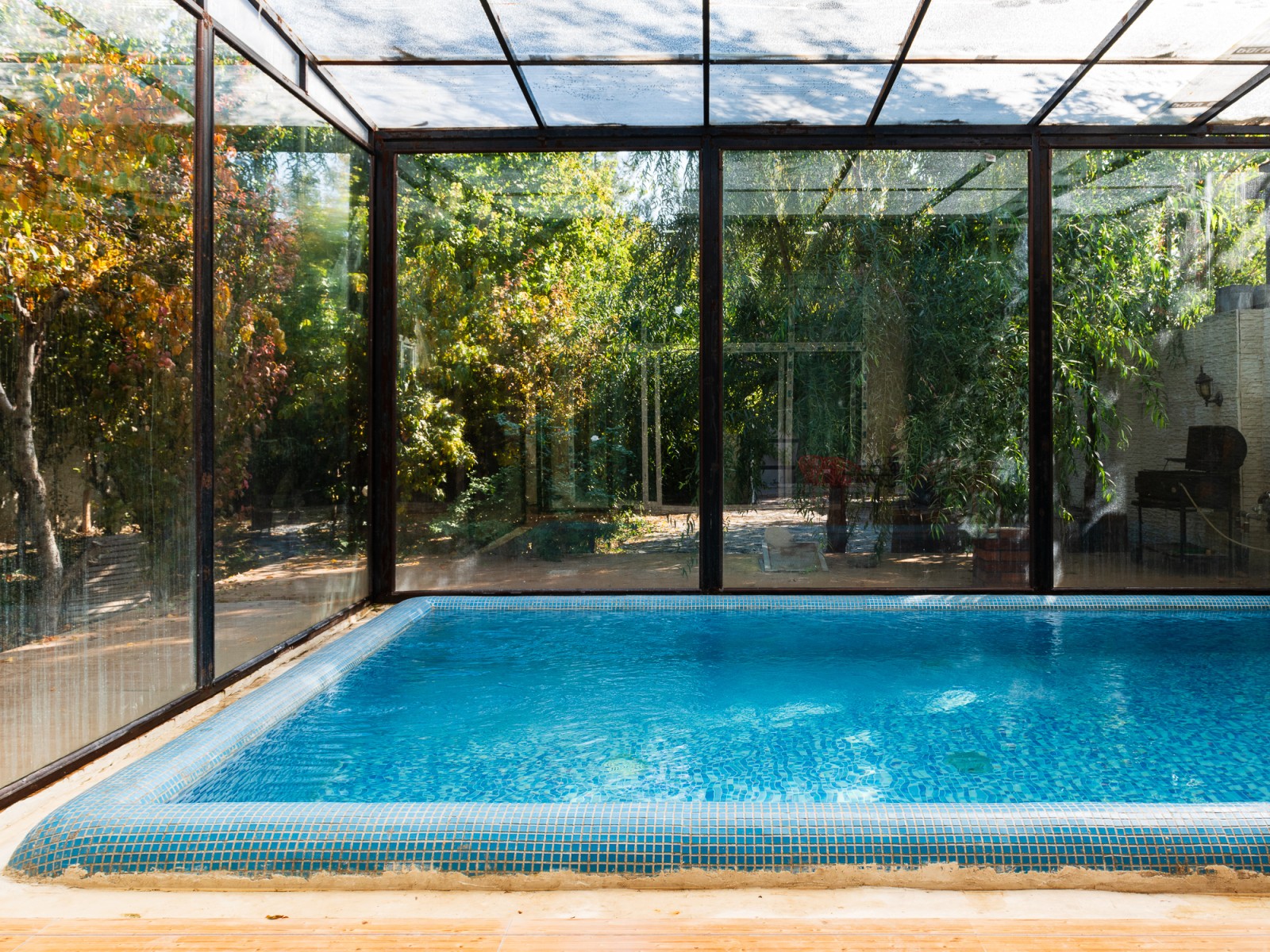 استخر استخر