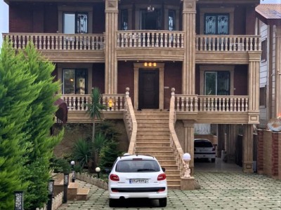 عمارت تریپلکس کاخ نیلوفر با استخر سرپوشیده