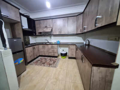 یکخوابه گل محمدی ۶