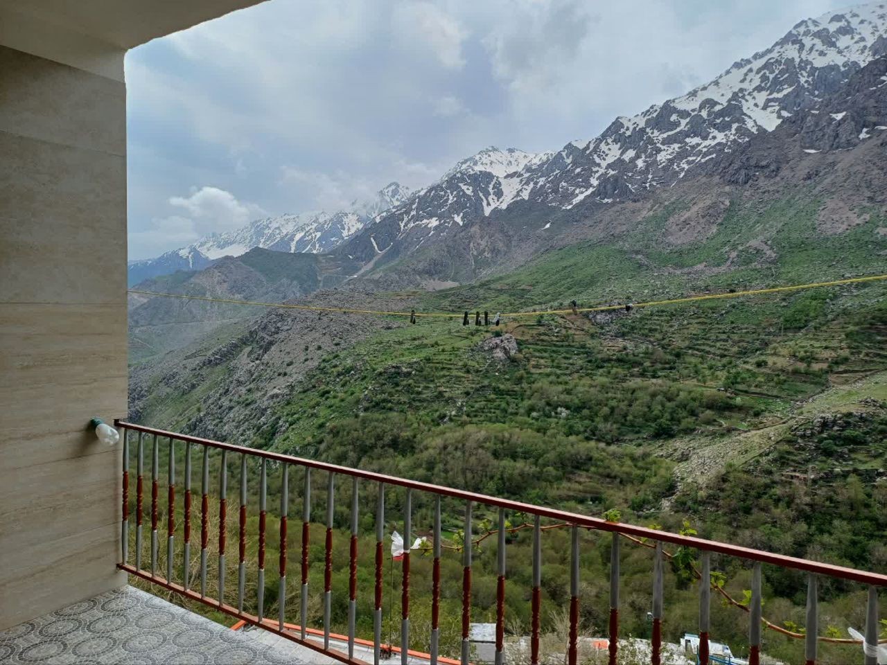 تراس ۸ متر مربعی(۴×۲)