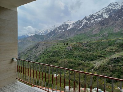 سوئیت نقلی تک خواب ژین با چشم‌اندازی زیبا