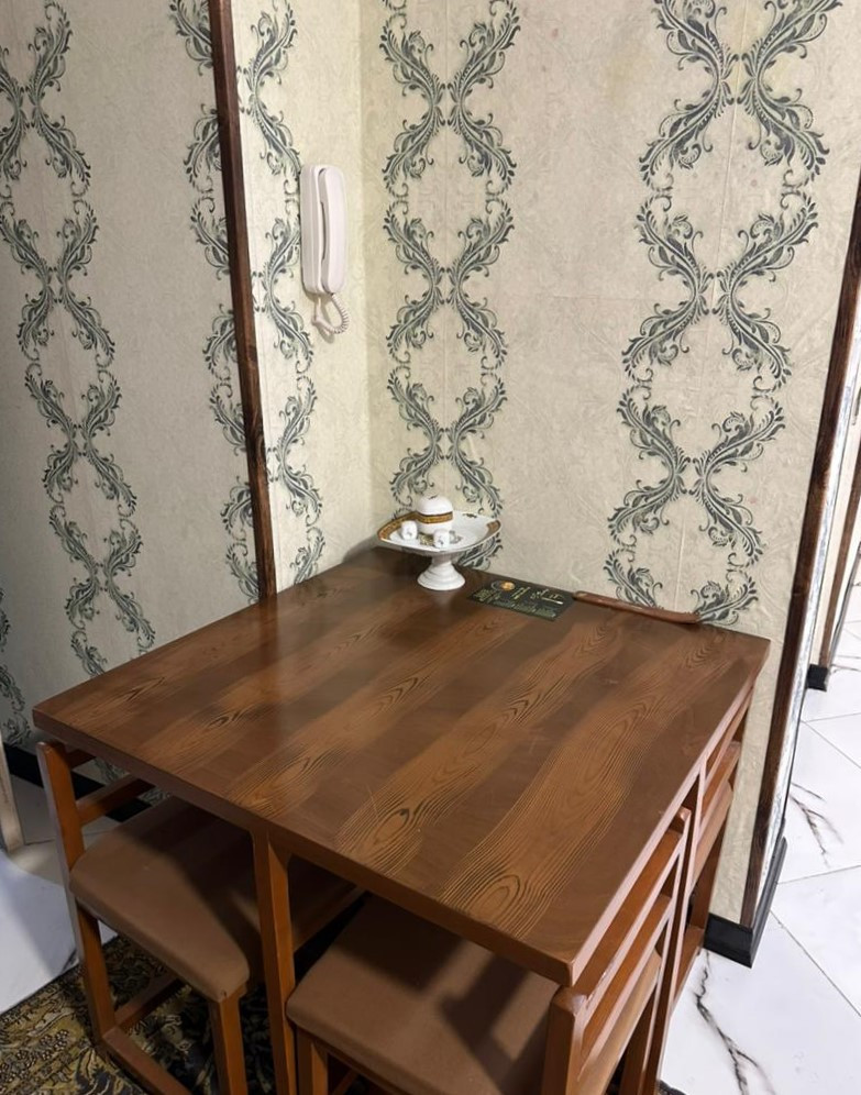 میز غذاخوری