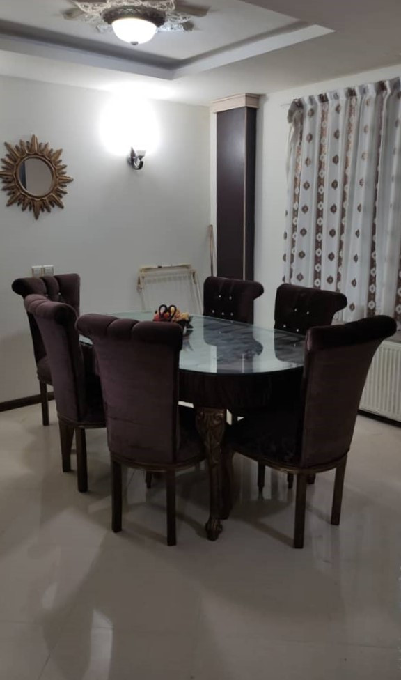 میز غذاخوری طبقه همکف