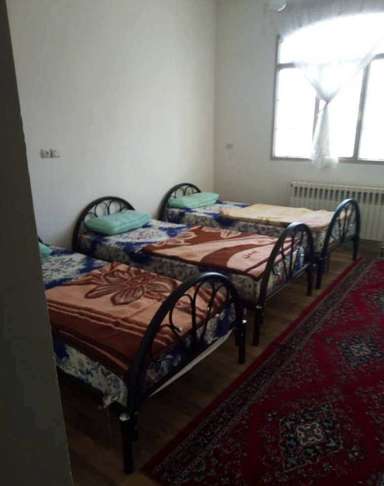 داخل "اتاق سه تخته (3)" داخل "اتاق سه تخته (3)"